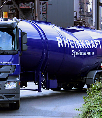 Shunting Rheinkraft International tank truck